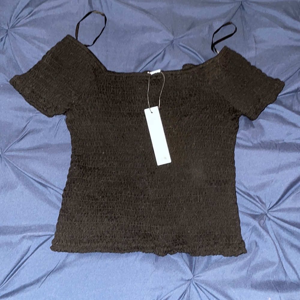 Off the shoulder ultra stretchy tee